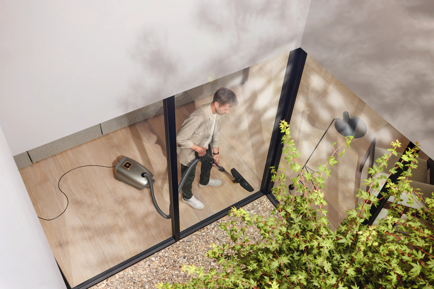 Miele Guard L1 Comfort XL Bagged Vacuum Titanium Pearl