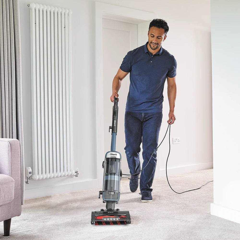 Shark Stratos XL Pet Pro Powered Lift-Away With Odour Neutraliser Technology